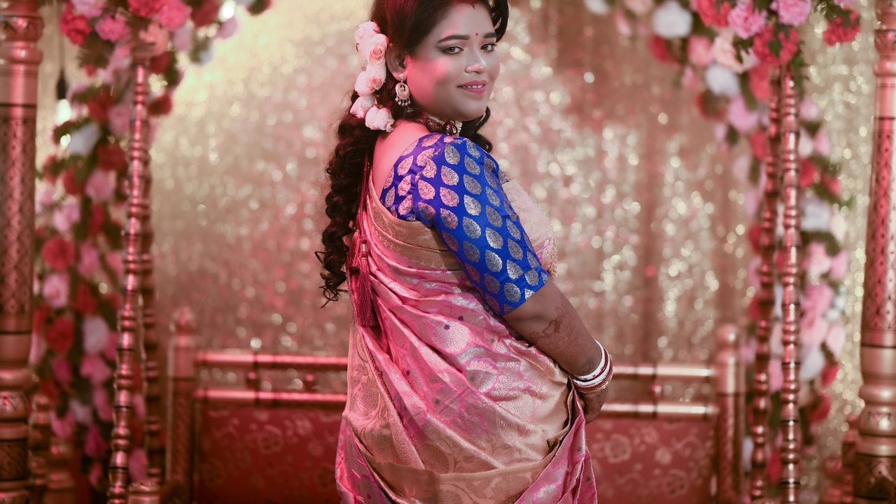 How To Accessorise A Saree When You Do Not Want To Look Overdone