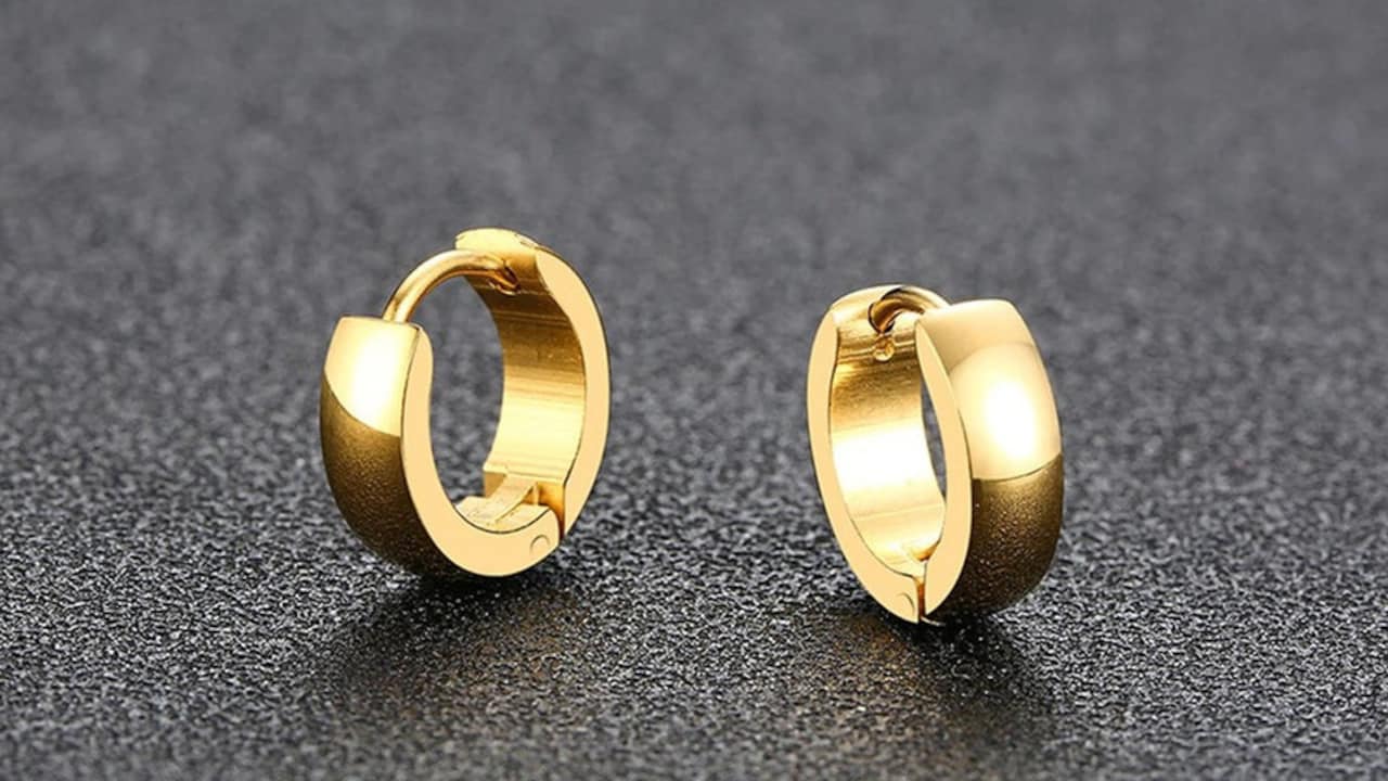 Top 5 Hacks For Wearing Mens Earrings: Office, Parties And More