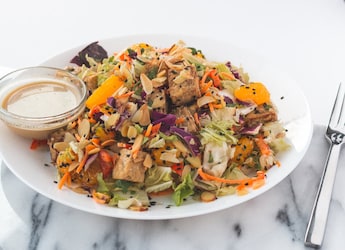 8 High-Protein Veg Salads For Healthy Eating After A Festive Binge