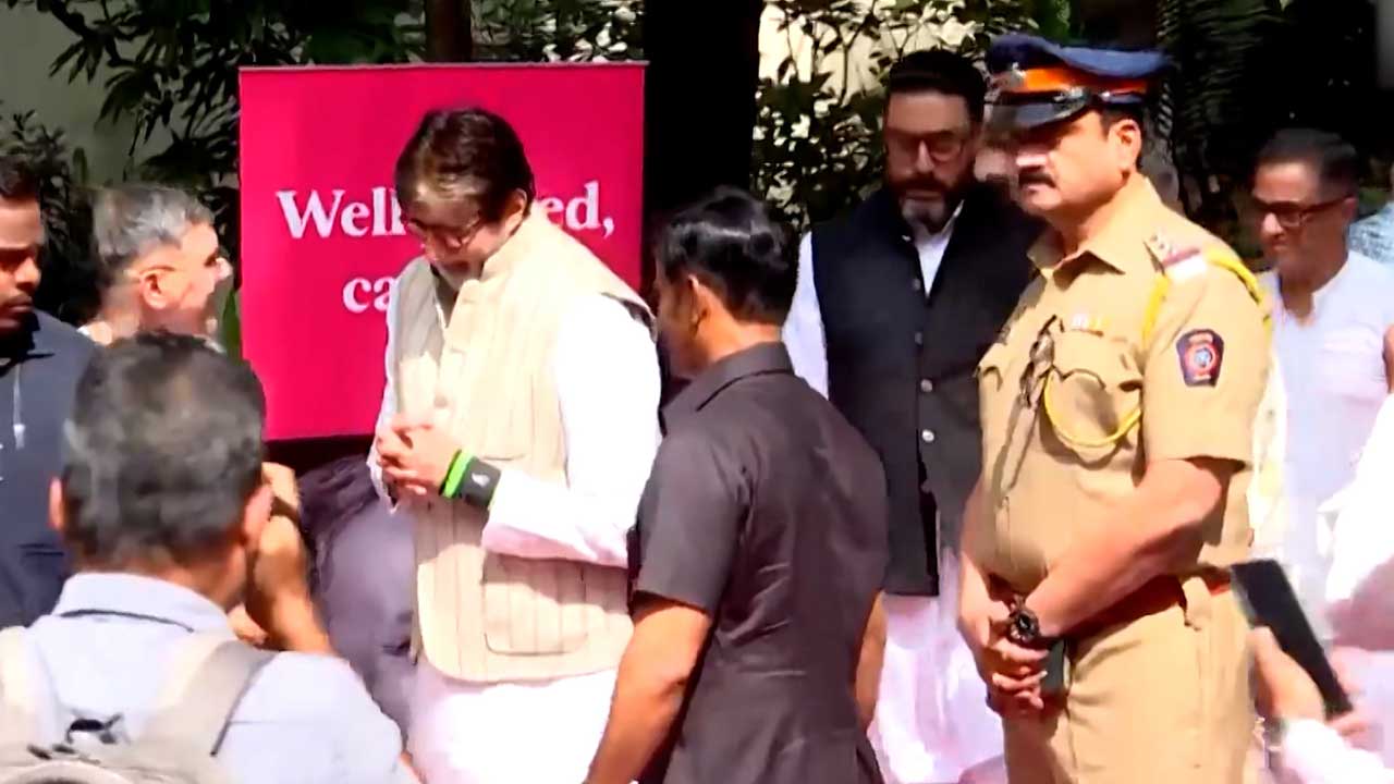 Amitabh And Abhishek Bachchan Attend Advertising Legend Piyush Pandey's Last Rites