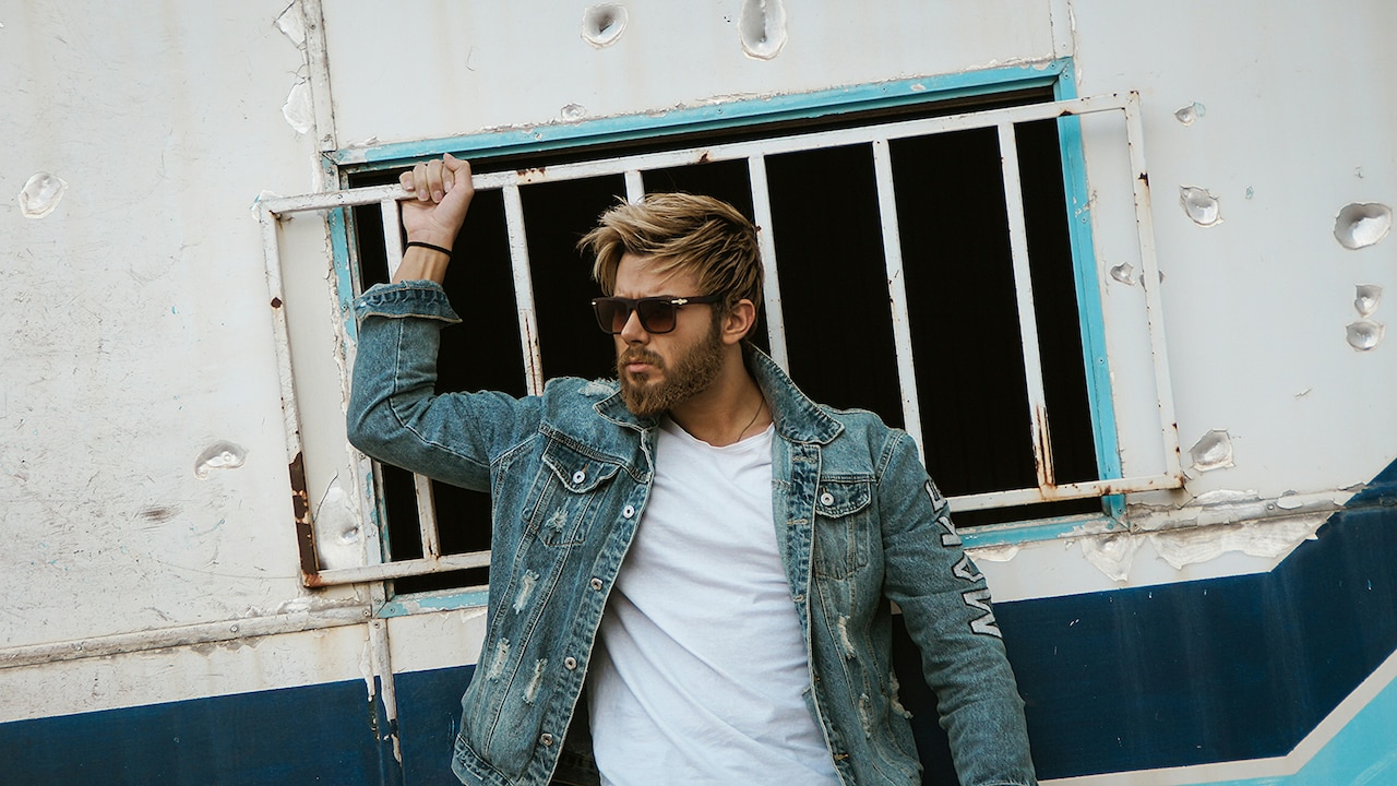 How To Wear Denim Jackets Comfortably In Humid Weather