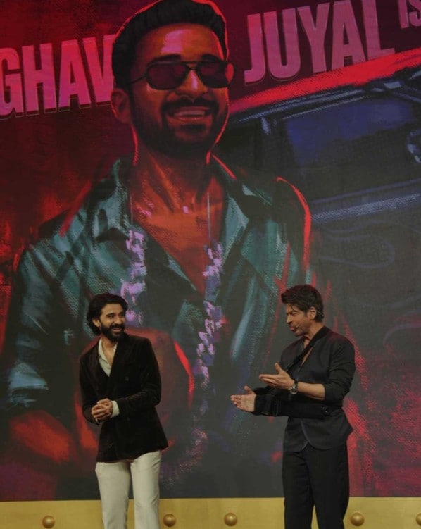 Raghav Juyal and Shah Rukh Khan at the trailer launch of The Ba***ds of Bollywood. Raghav Juyal and Shah Rukh Khan at the trailer launch of The Ba***ds of Bollywood.