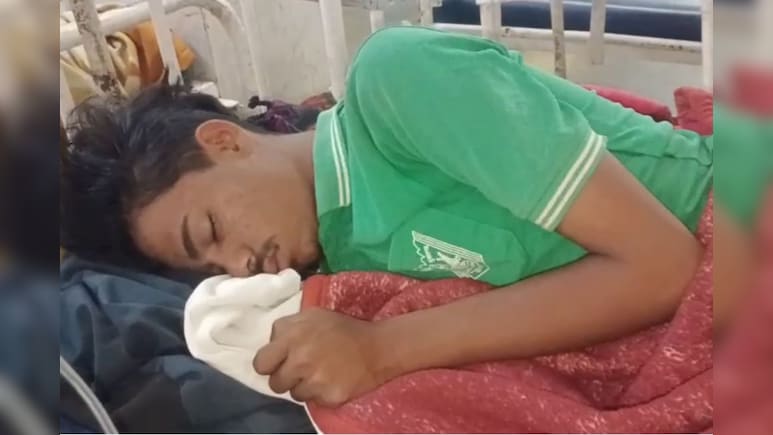 Rajasthan: बांसवाड़ा में झोलाछाप के इलाज से युवक की जान आफत में, परिजनों का फूटा गुस्सा; प्रशासन पर खड़े हुए सवाल