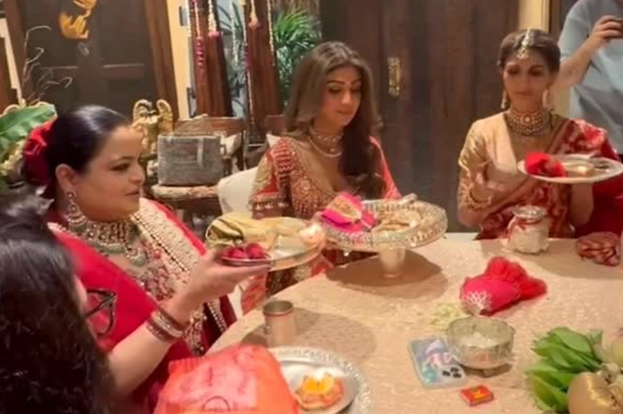 Karwa Chauth 2025 Live: शिल्पा शेट्टी, रवीना टंडन और गोविंदा की पत्नी सुनीता आहूजा ने कैसे मनाया करवा चौथ, कैसे की पूजा