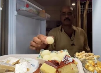 "Har Ghar Ki Kahani" - Viral Video Shows Fridge's POV During Diwali Week