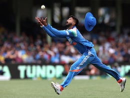"Incredible": R Ashwin Left In Awe As Shreyas Iyer Grabs Magical Catch Against Australia In 3rd ODI "Incredible": R Ashwin Left In Awe As Shreyas Iyer Grabs Magical Catch Against Australia In 3rd ODI