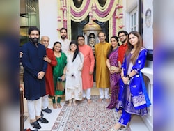 Pics: Uddhav, Raj Thackeray&#039;s Families Come Together For Diwali Event