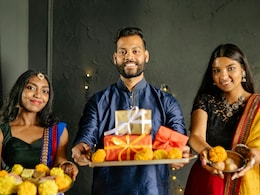 Last-Minute Diwali Hosting? Make These Quick And Tasty Snacks In Just 10 Minutes Last-Minute Diwali Hosting? Make These Quick And Tasty Snacks In Just 10 Minutes