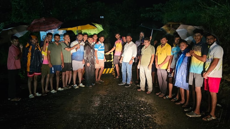 बुलेट ट्रेन के काम में ब्रेक! महाराष्ट्र के पालघर में विरोध प्रदर्शन; ग्रामीणों ने बैरिकेडिंग लगाई बुलेट ट्रेन के काम में ब्रेक! महाराष्ट्र के पालघर में विरोध प्रदर्शन; ग्रामीणों ने बैरिकेडिंग लगाई