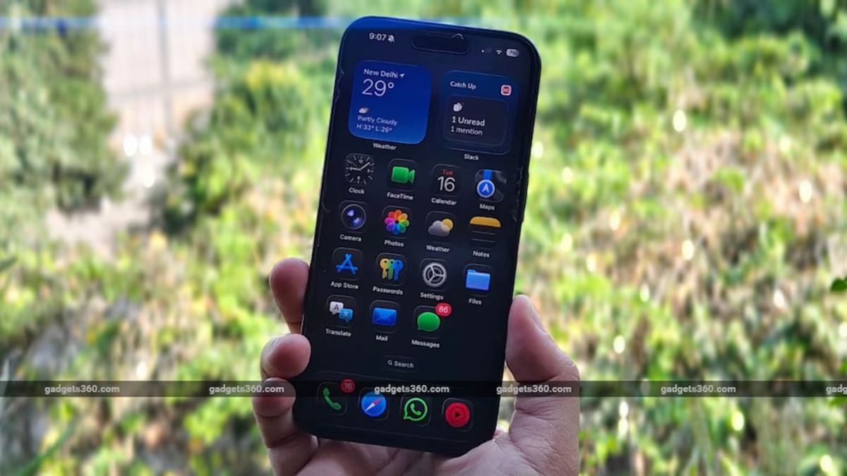એપલે સોમવારે તેનું નવું iOS 26.1 ડેવલપર બીટા રોલ આઉટ કર્યું