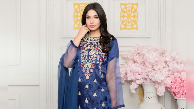 Diwali Office party outfit: करें ये ड्रेसेज ट्राई, ऑफिस में दीवाली पार्टी में हर किसी की नजरें होंगी सिर्फ आप Diwali Office party outfit: करें ये ड्रेसेज ट्राई, ऑफिस में दीवाली पार्टी में हर किसी की नजरें होंगी सिर्फ आप
