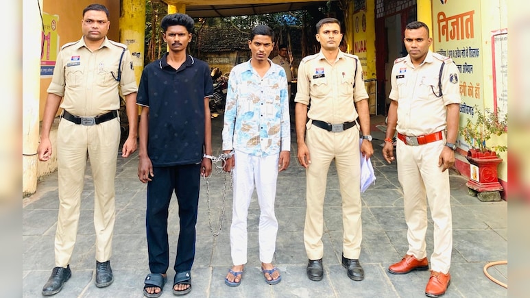 रायपुर में 80 हजार की लूट: आरोपियों ने लैपटॉप दिखाने के बहाने बुलाया, चाकू से डराकर रकम ट्रांसफर कराई रायपुर में 80 हजार की लूट: आरोपियों ने लैपटॉप दिखाने के बहाने बुलाया, चाकू से डराकर रकम ट्रांसफर कराई