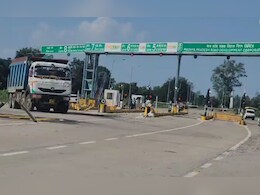 35 किलोमीटर में दो टोल प्लाजा से वसूली पर भड़के वाहन मालिक, ब्यौहारी में धरने पर बैठे