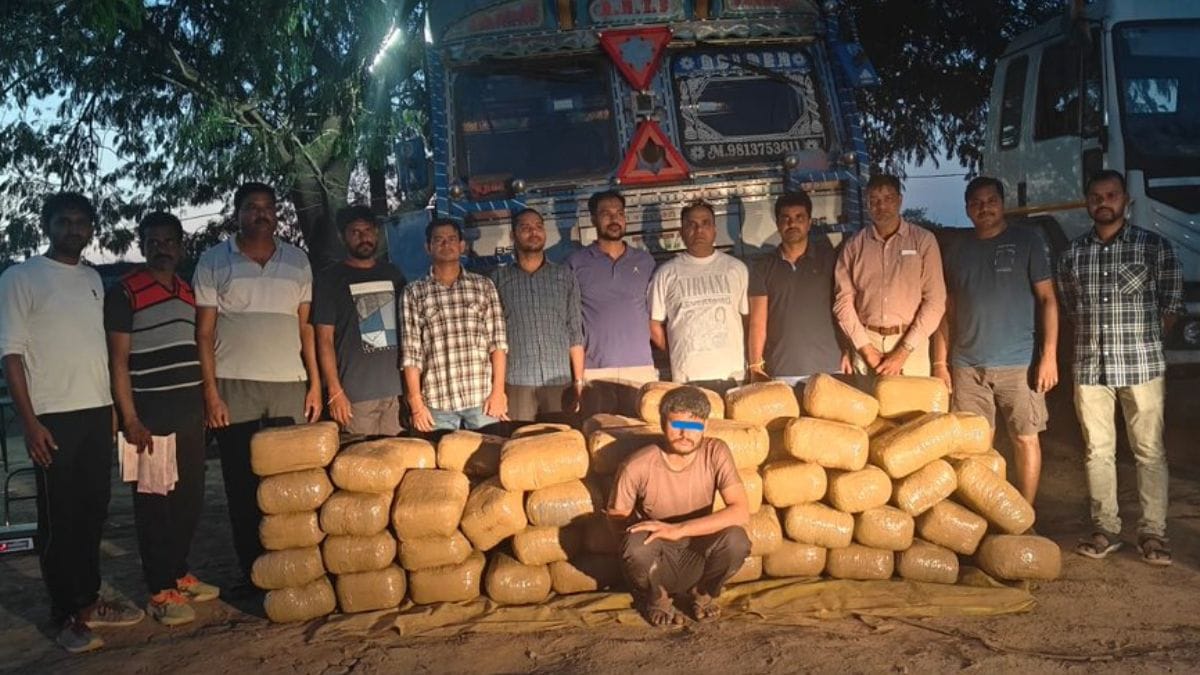 Drug Warehouse On Wheels: 500-kg Ganja Seized From Truck In Jharkhand Drug Warehouse On Wheels: 500-kg Ganja Seized From Truck In Jharkhand