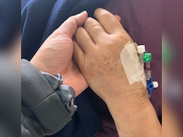 मां को भेजा आख़िरी मैसेज, और फिर हमेशा के लिए चली गईं... महिला का पोस्ट पढ़कर रो पड़े लोग मां को भेजा आख़िरी मैसेज, और फिर हमेशा के लिए चली गईं... महिला का पोस्ट पढ़कर रो पड़े लोग