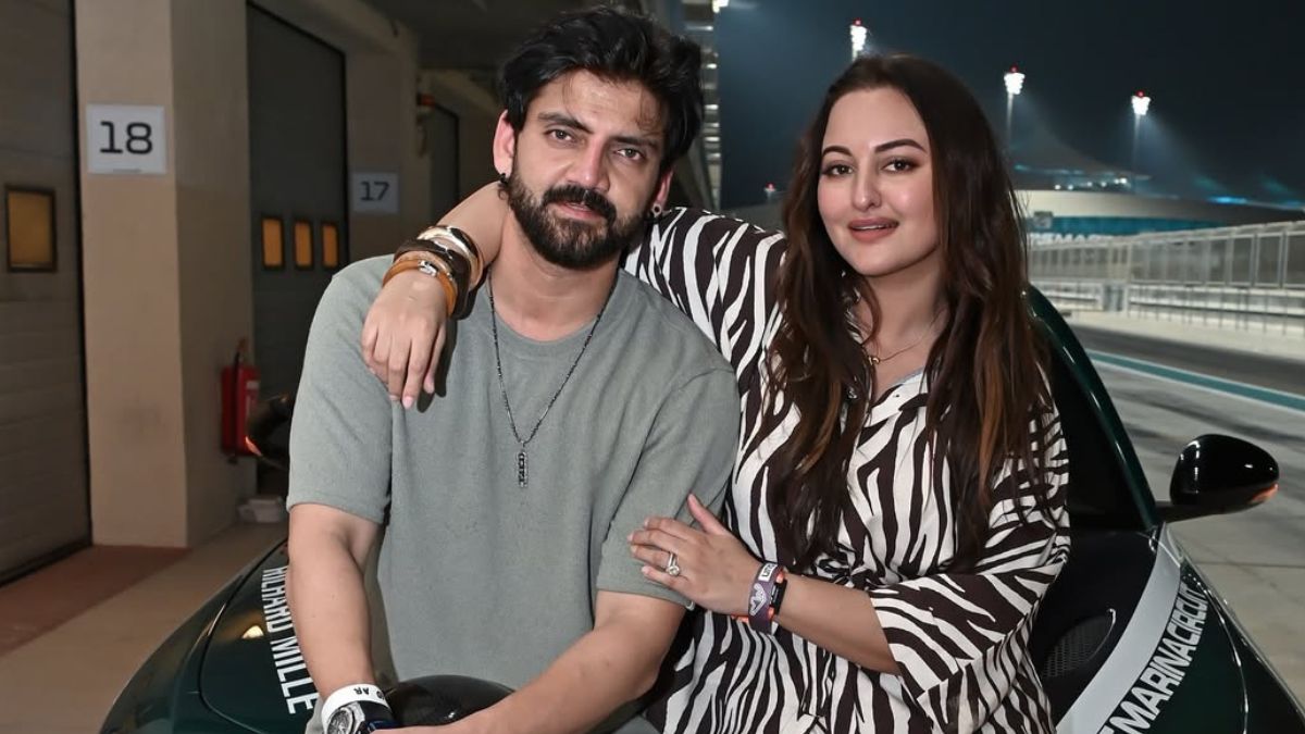 Sonakshi Sinha Sparks Pregnancy Rumours After Vikram Phadnis's Fashion Show