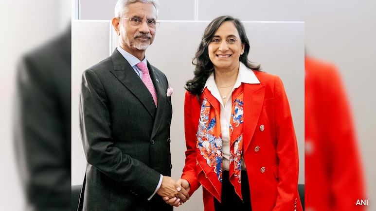 S Jaishankar Meets Canada's Anita Anand Amid "Steadily Progressing" Relations