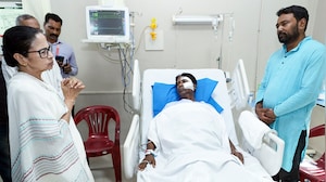 High Drama Over Mamata Banerjee's Visit To Injured BJP MP