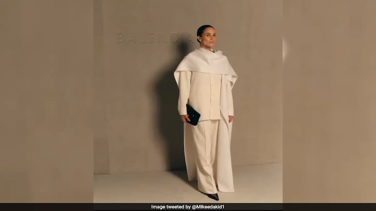 Meghan Markle Invited Herself To Balenciaga's Paris Show, Designer Sets Record Straight Meghan Markle Invited Herself To Balenciaga's Paris Show, Designer Sets Record Straight