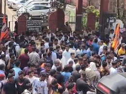 Kalyan News : दिवाळी 'बोनस' टाळण्यासाठी 50% सफाई कामगारांची हकालपट्टी? मनसेच्या आक्रमकतेनंतर KDMC बॅकफुटवर Kalyan News : दिवाळी 'बोनस' टाळण्यासाठी 50% सफाई कामगारांची हकालपट्टी? मनसेच्या आक्रमकतेनंतर KDMC बॅकफुटवर