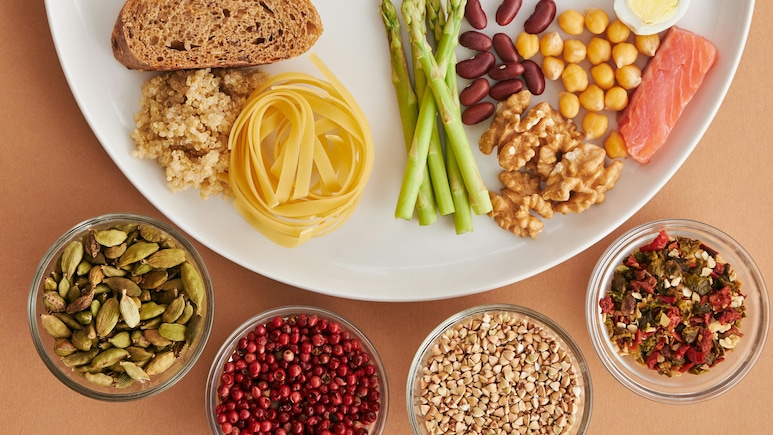 Nutritionist Explains Why Whole Foods Can Cover Your Micronutrient Needs