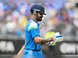 विराट कोहली सिडनी में लेंगे संन्यास? वायरल हुआ पूर्व आरसीबी स्टार का तीन शब्दों का पोस्ट विराट कोहली सिडनी में लेंगे संन्यास? वायरल हुआ पूर्व आरसीबी स्टार का तीन शब्दों का पोस्ट