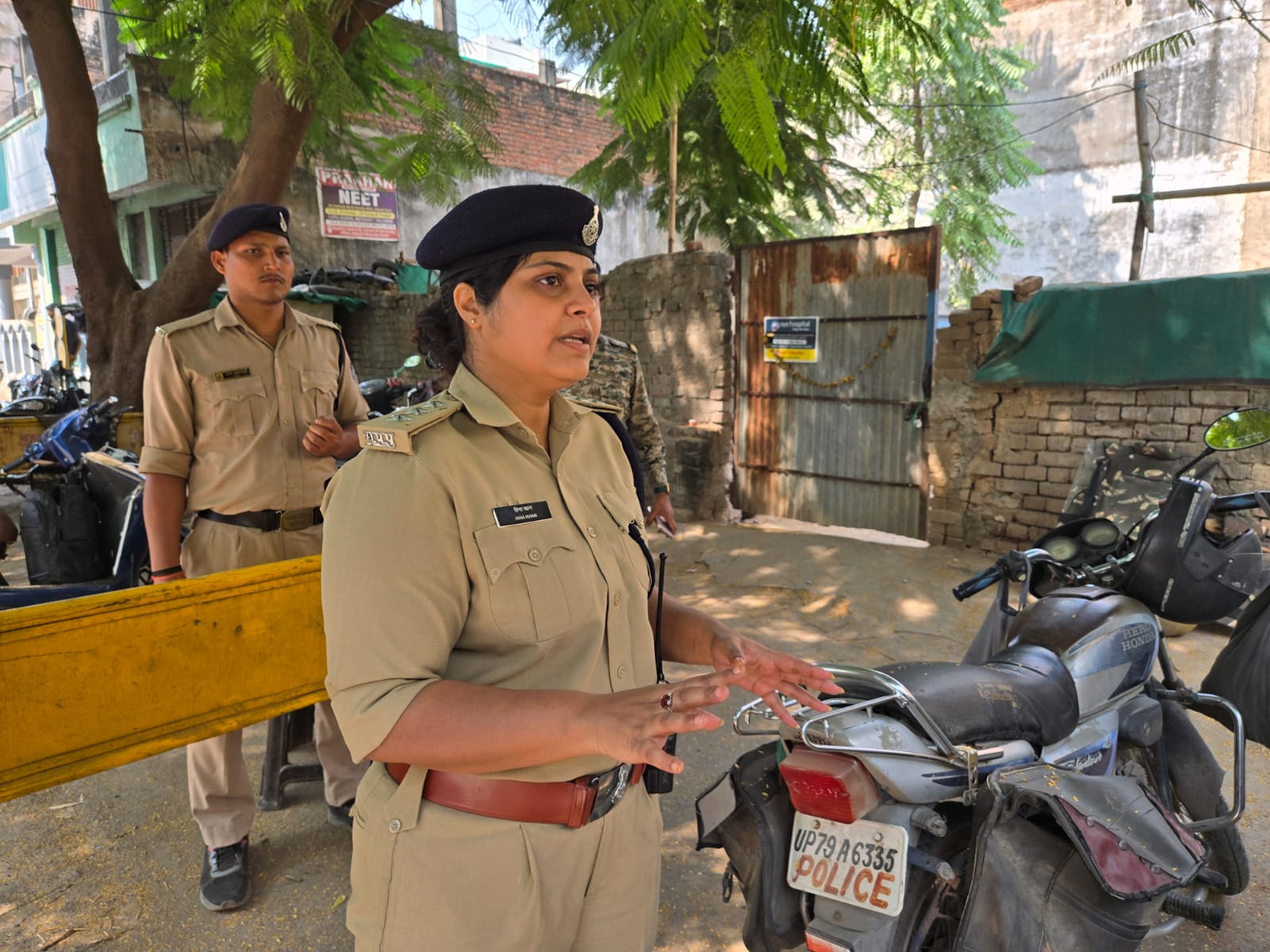 ‘जय श्रीराम' से चर्चा में आई ग्वालियर CSP हिना खान को लाठी नहीं लता के गीत देती है शांति