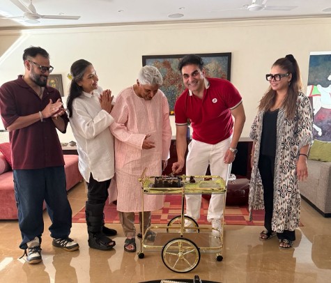 58 की उम्र में बेटी के पापा बने अरबाज खान, शबाना आजमी ने दी 'वॉर्निंग', बोलीं- सावधान रहना...