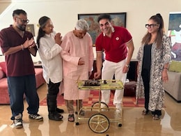 58 की उम्र में बेटी के पापा बने अरबाज खान, शबाना आजमी ने दी 'वॉर्निंग', बोलीं- सावधान रहना... 58 की उम्र में बेटी के पापा बने अरबाज खान, शबाना आजमी ने दी 'वॉर्निंग', बोलीं- सावधान रहना...