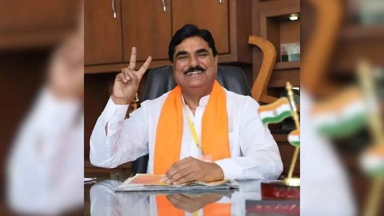 MP Politics: पूर्व कृषि मंत्री कमल पटेल ले रहे हैं राजनीति से संन्यास? छोटे बेटे ने सोशल मीडिया पर दी जानकारी