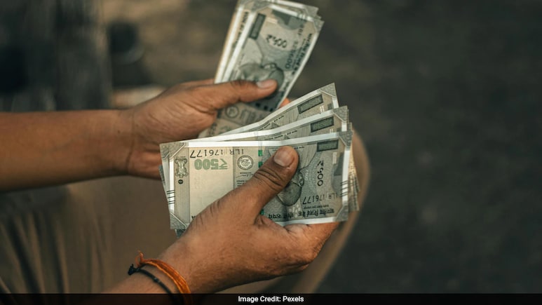 From Rs 22,000 To Rs 2.2 Lakh Per Month: Man Shares 10-Year Career Journey, Inspires Internet From Rs 22,000 To Rs 2.2 Lakh Per Month: Man Shares 10-Year Career Journey, Inspires Internet