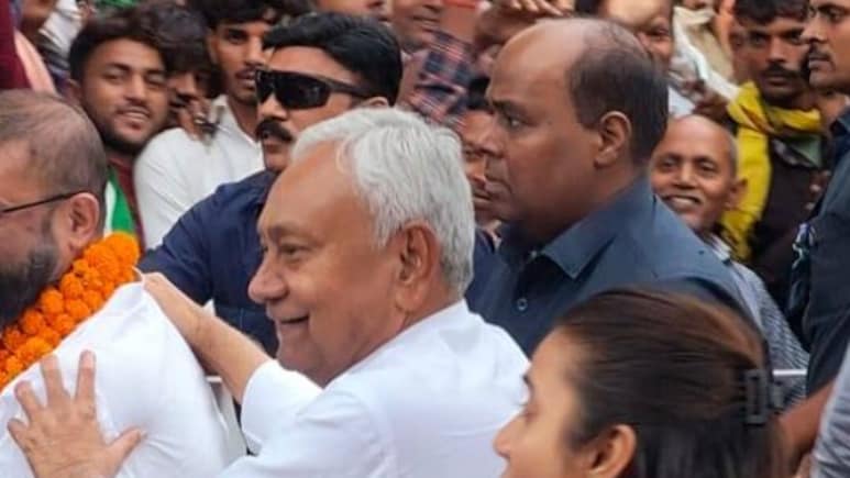 बिहार विधानसभा चुनाव 2025- कुशेश्वर स्थान में एनडीए के सामने निर्दलीय प्रत्याशी,  क्या एकतरफा होगा मुकाबला?