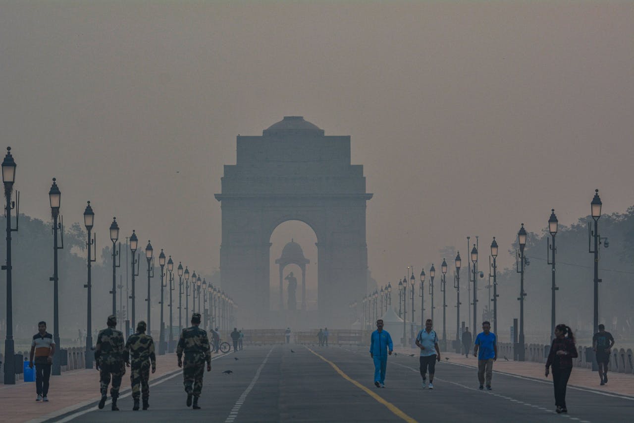 Severe AQI In Delhi: Why Seniors Should Skip The Morning Walk This Week