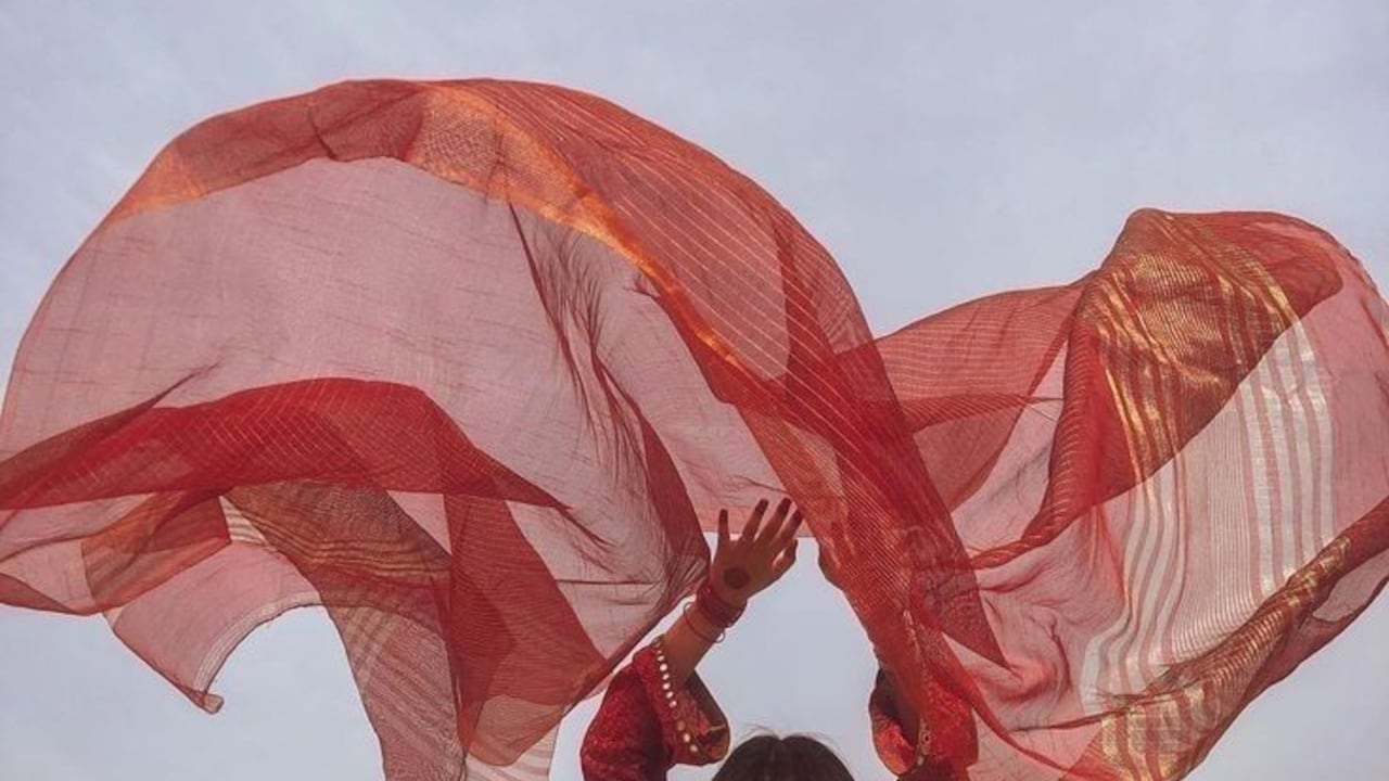 Why Statement Dupattas Are Diwali 2025s Biggest Festive Trend