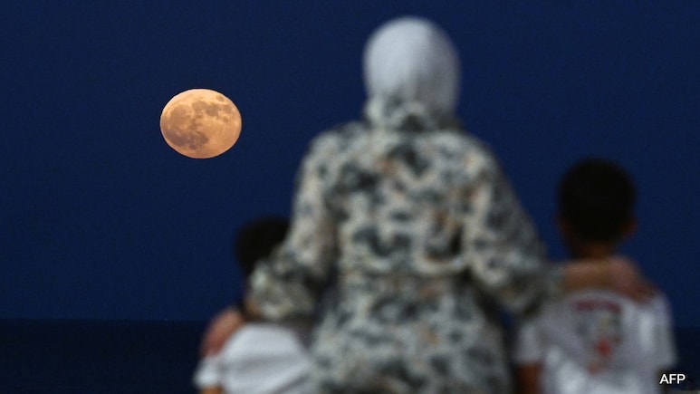 First Supermoon Of The Year Is Approaching. Here's What To Know First Supermoon Of The Year Is Approaching. Here's What To Know