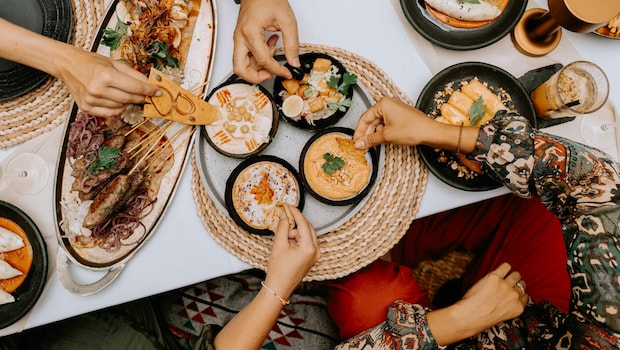 International cuisines are also a hit at Diwali parties. International cuisines are also a hit at Diwali parties.