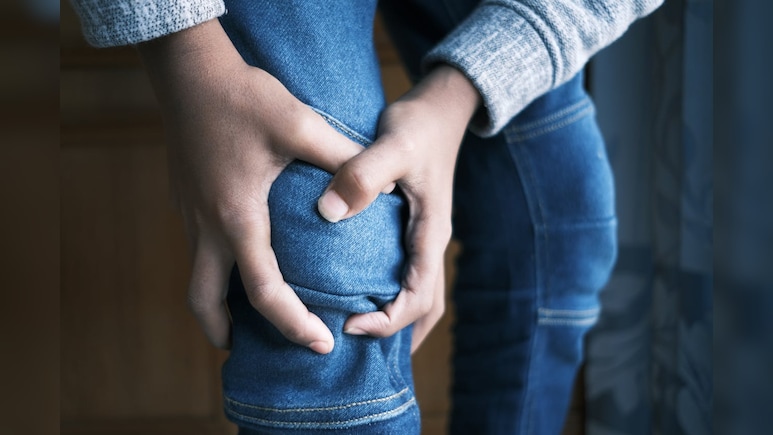 World Arthritis Day 2025: जानें क्या होता है आर्थराइटिस, कैसे करें इससे बचाव | घरेलू उपाय