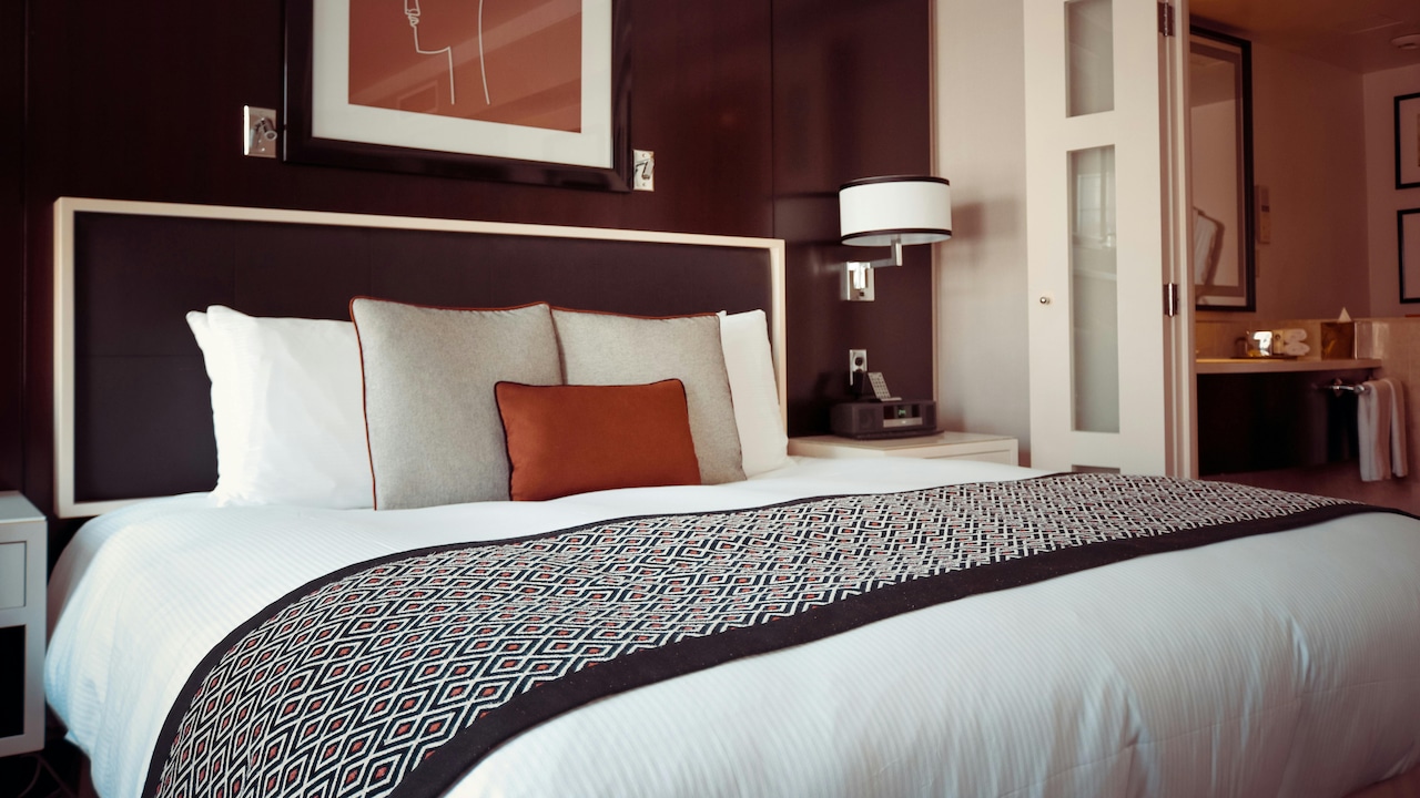 Top Bedding And Linen Deals: Amazon Great Indian Festival Sale 2025