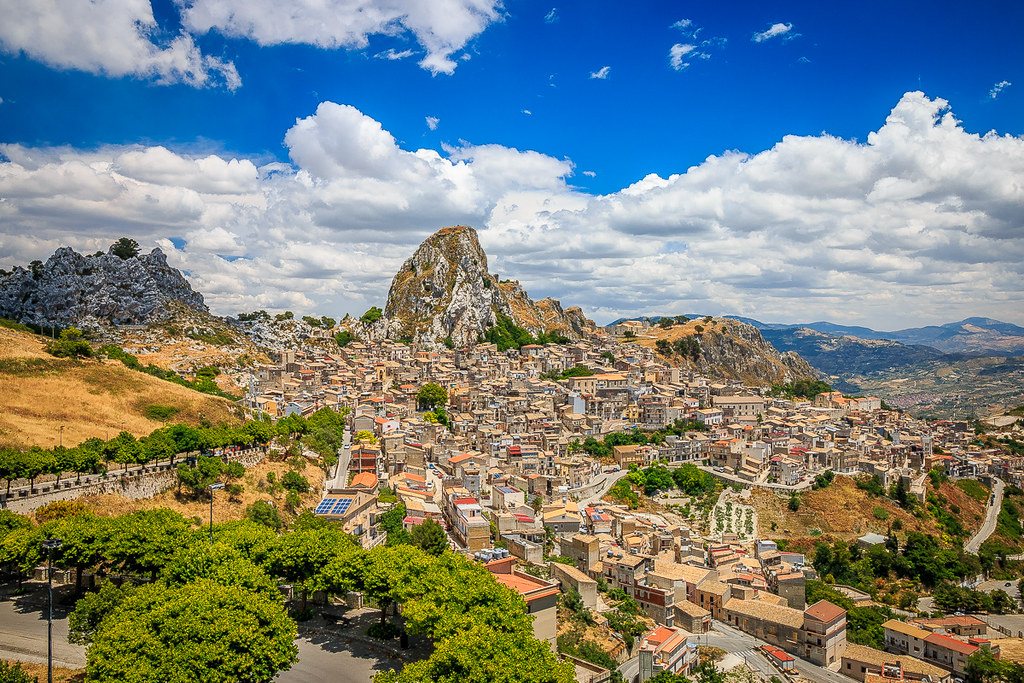 Sicily's Caltabellotta Joins The Elite 5 Blue Zones: Longevity Lessons From The Region