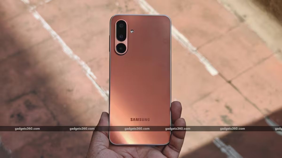 Samsung ने भारतात Galaxy F36 आणि M36 साठी One UI 8 (Android 16) अपडेट; पहा कसं कराल डाऊनलोड