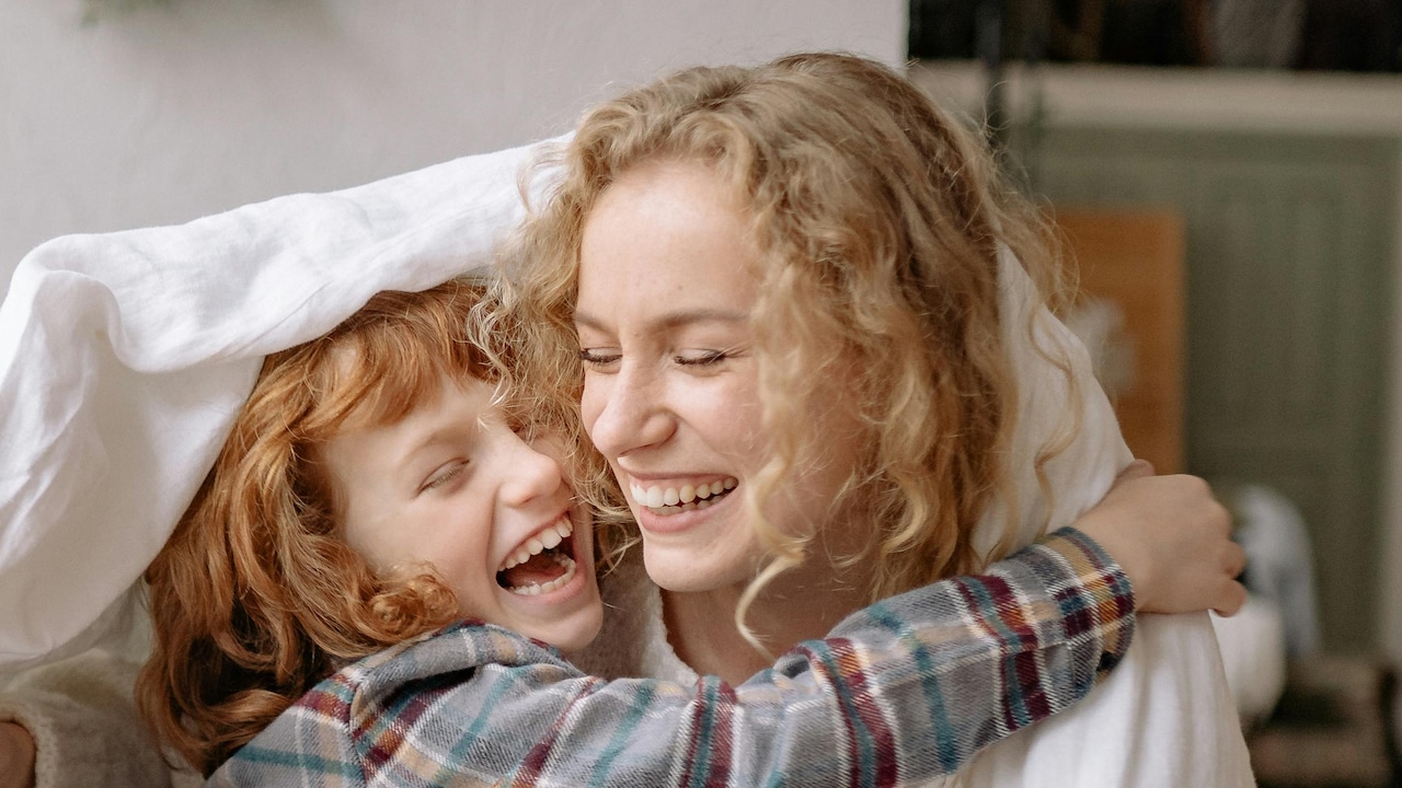 Which gifts are perfect to surprise your daughter on International Girl Child Day