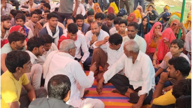 Rajasthan: '23.5 लाख रुपये सहायता, संविदा पर नौकरी, हर महीने पेंशन...', विक्रम मीणा केस में 3 दिन बाद बनी सहमति, तनाव खत्म