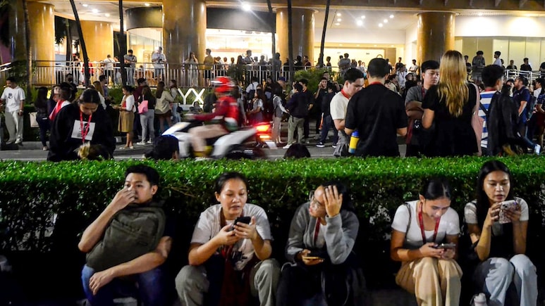 19 Killed After 6.9 Magnitude Earthquake Hits Central Philippines