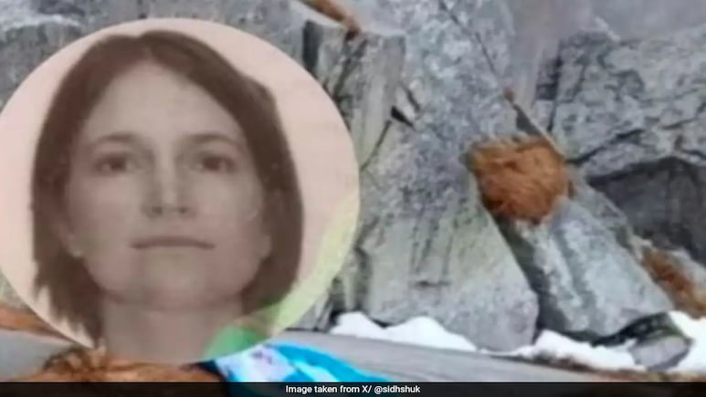 Canadian Paraglider Who Crashed In Himachal's Dhauladhar Ranges Found Dead Canadian Paraglider Who Crashed In Himachal's Dhauladhar Ranges Found Dead