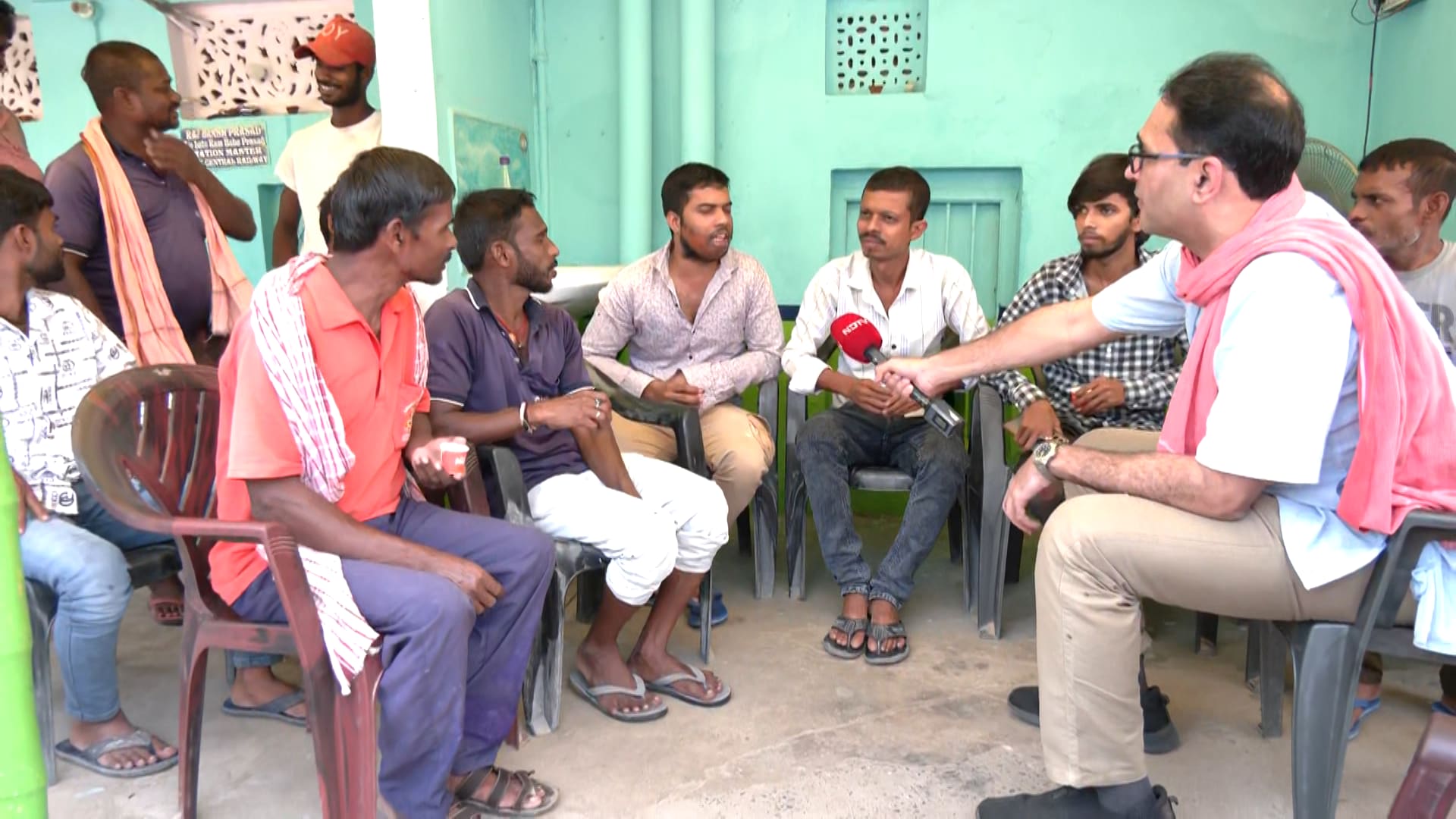 Bihar's Migrant Labourers Share Their Pain And Pride!