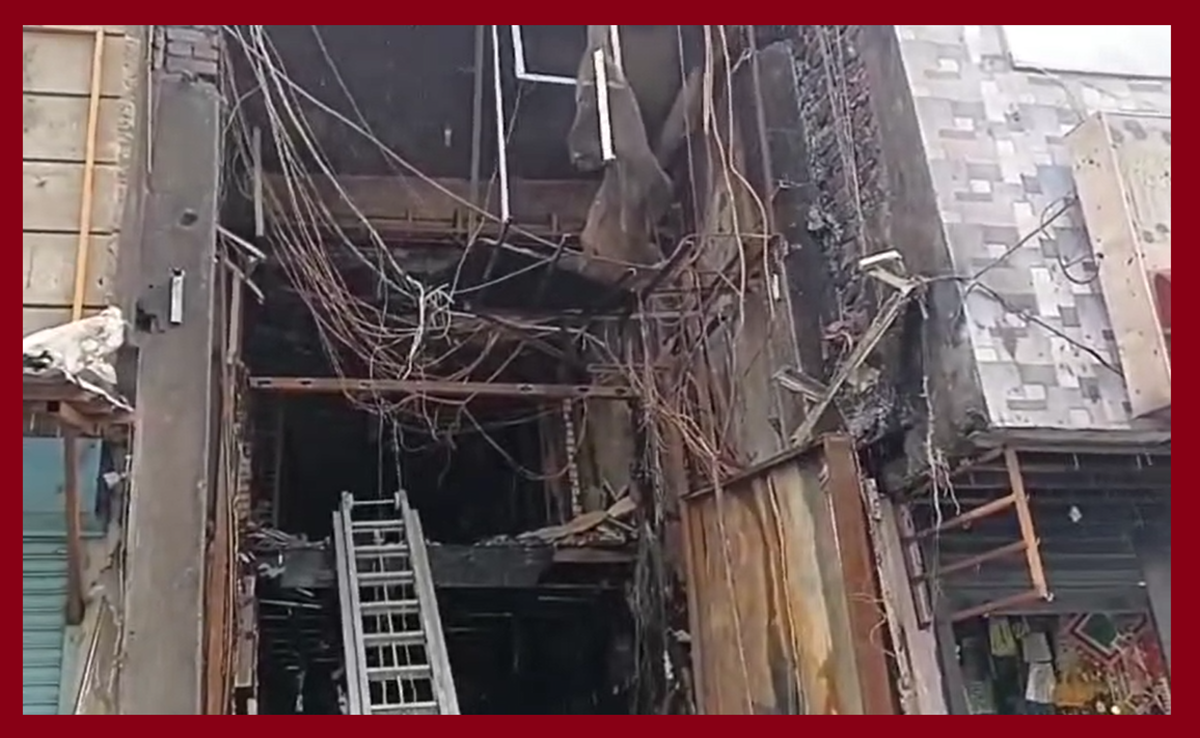 Jabalpur Fire News: जबलपुर में भीषण आग; तीन मंजिला दुकान खाक, लाखों का नुकसान, रेस्क्यू ऑपरेशन जारी