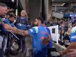Virat Kohli Picks Up India Flag Dropped By Fan After Win In 3rd ODI Against Australia - Video Goes Viral Virat Kohli Picks Up India Flag Dropped By Fan After Win In 3rd ODI Against Australia - Video Goes Viral