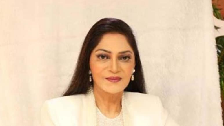 सिमी ग्रेवाल ने दशहरा पर रावण को लेकर लिखी पोस्ट को किया डिलीट, जानें क्या हुआ ऐसा