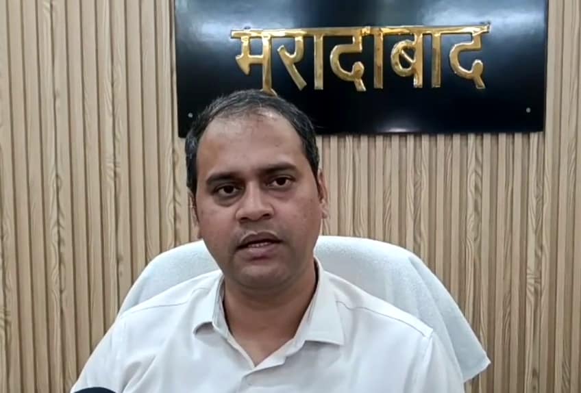 मुरादाबाद के डीएम अनुज कुमार सिंह मुरादाबाद के डीएम अनुज कुमार सिंह