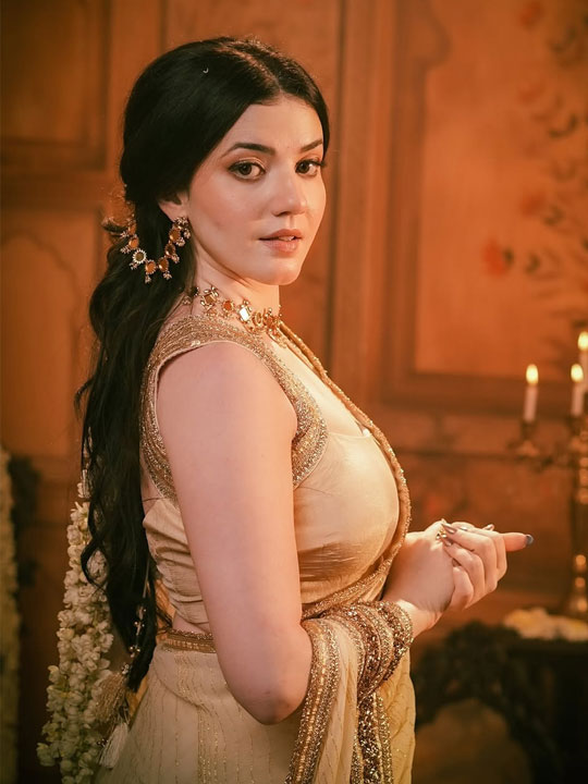 Aastha Shah’s Saree Look Is Modern Royalty